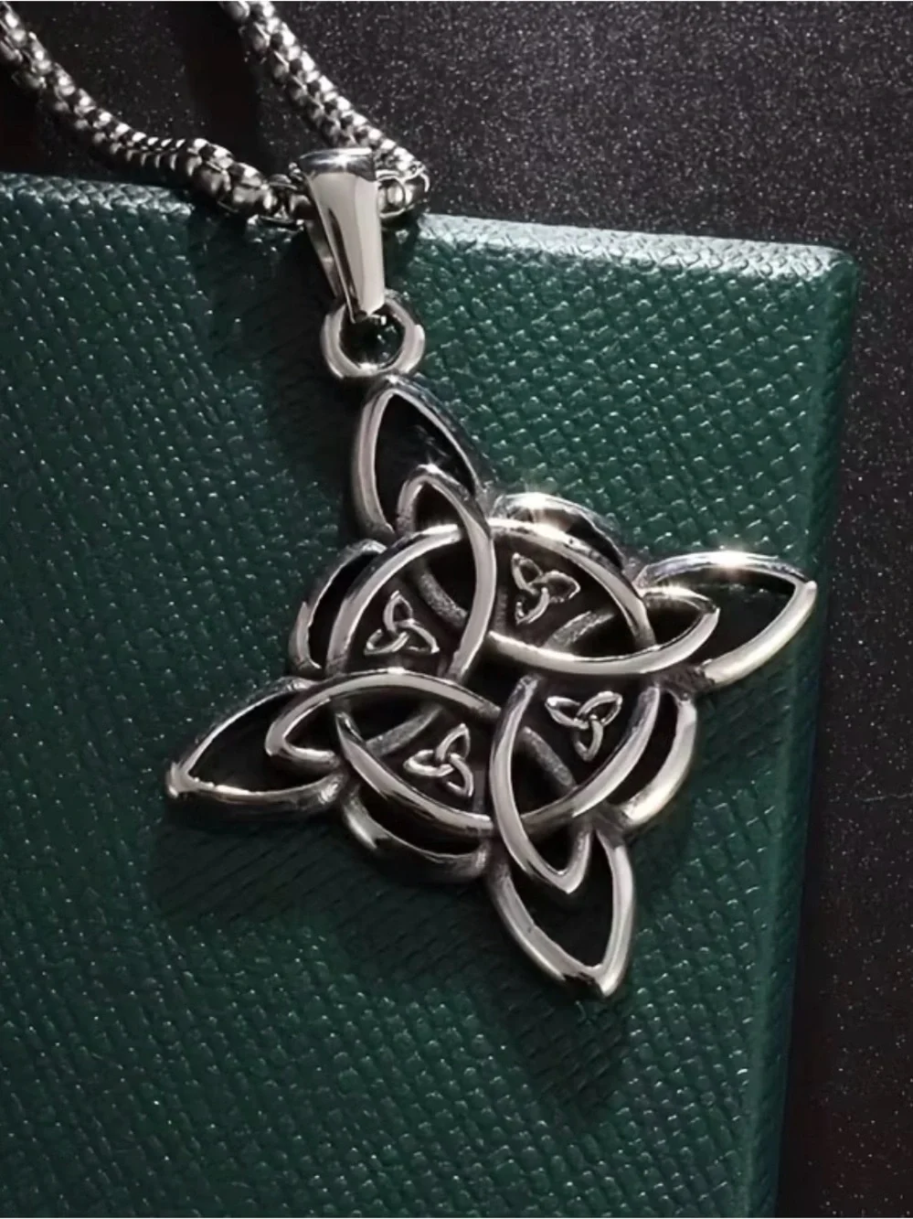 Witch Knot Necklace Viking Celtic Eternal Knot Pendant Men Women Stainless Steel